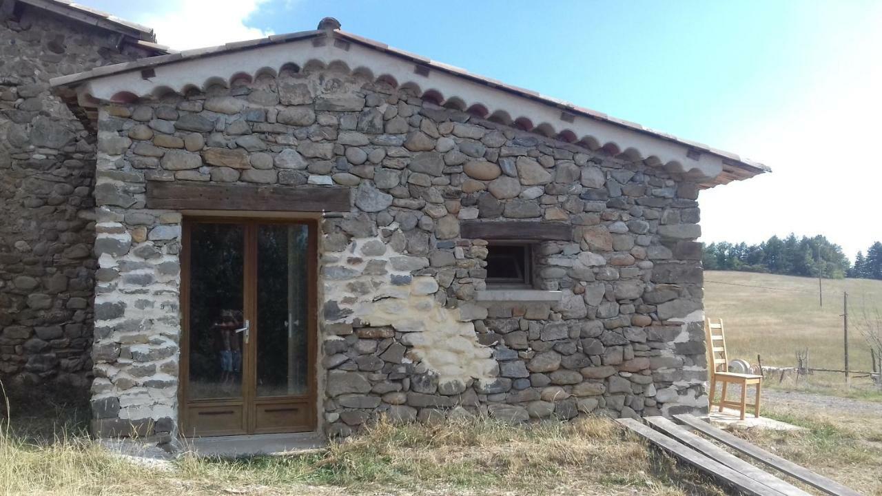 Nid De Poussins Apartment Vaumeilh ภายนอก รูปภาพ